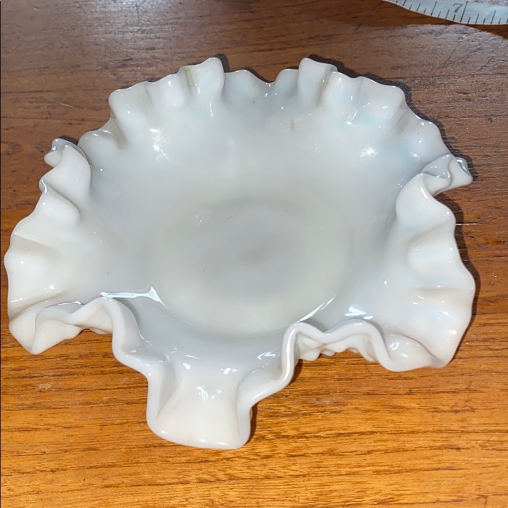 Vintage Fenton hobnail ruffled edge milk glass nut/trinket dish